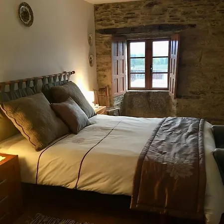 بيت للعطل Casa Da Forxa, Renovated Former Forge/ Smithy لوغو