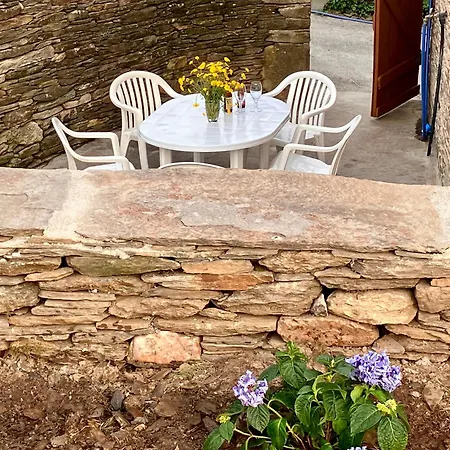 Casa Da Forxa, Renovated Former Forge/ Smithy بيت للعطل